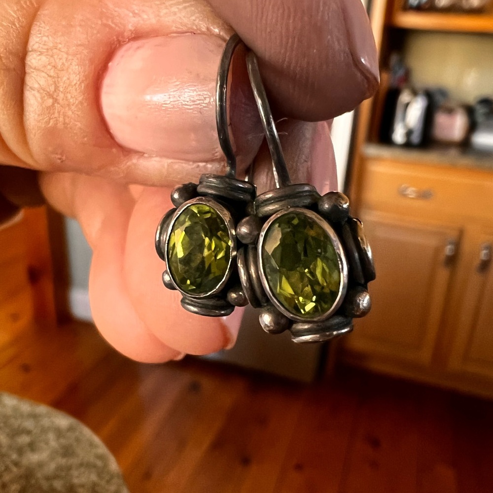 Peridot 925 bracelet, ring and earrings☘️ - Picture 9 of 10